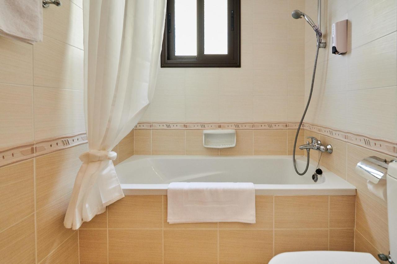 Kyklades Angie Resort Протарас Екстериор снимка